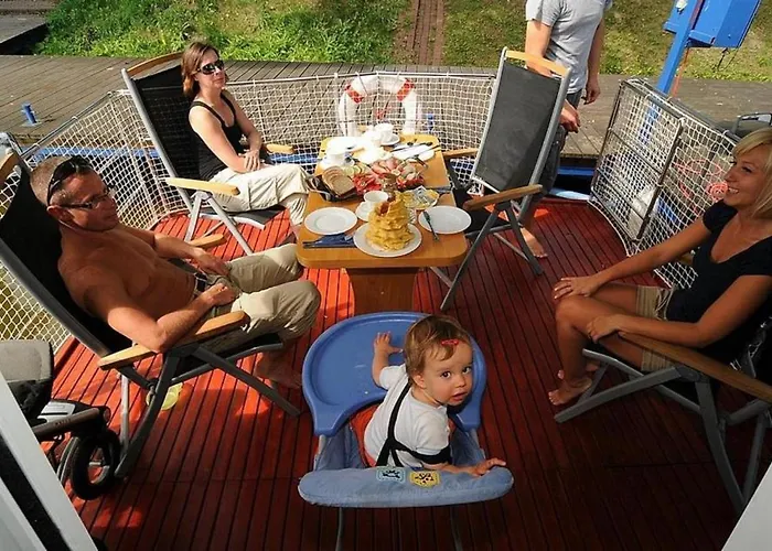 Houseboat Mazury Frajda Botel Giżycko