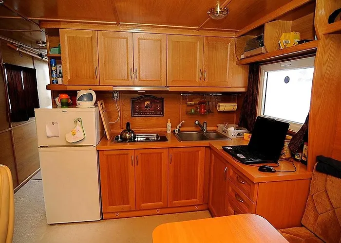 Botel Houseboat Mazury Frajda